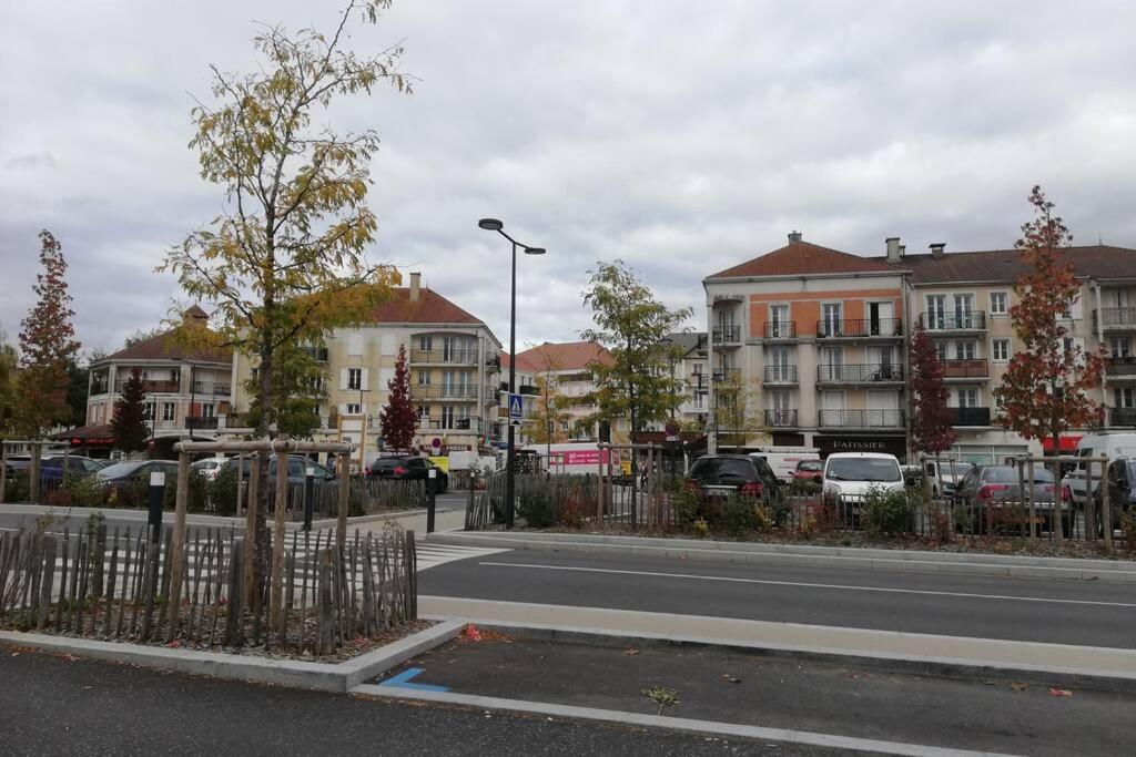 Cosy Avec Terrasse A 10min Disney-shopping Vallee Apartment Bailly-Romainvilliers